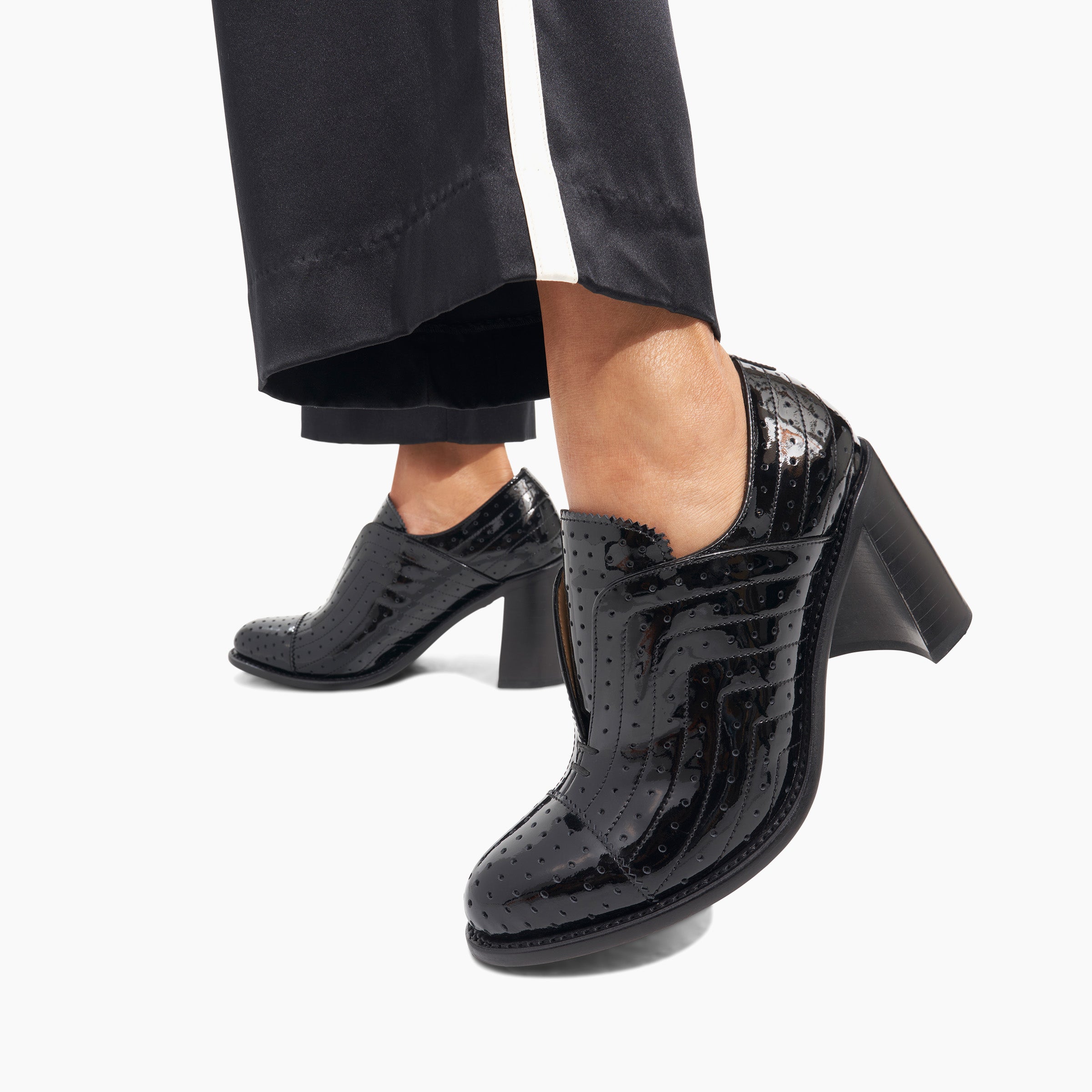 Miss Farrow High Heel