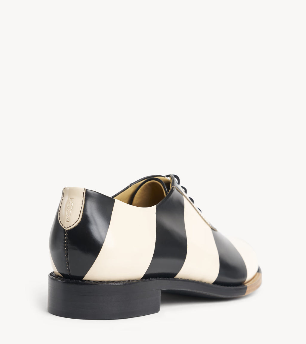 Mr. Smith Oxford — back three-quarter view of the multicolor leather oxford