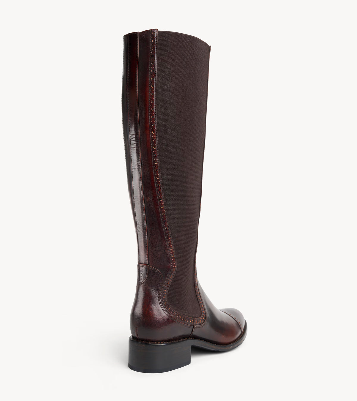 Ms. Brigitte Boot