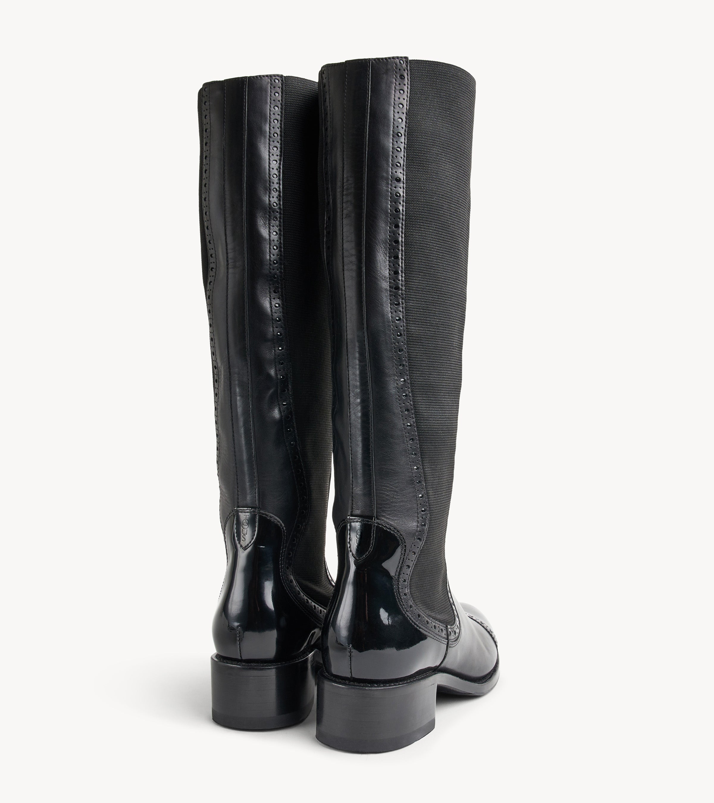 Ms. Brigitte Boot