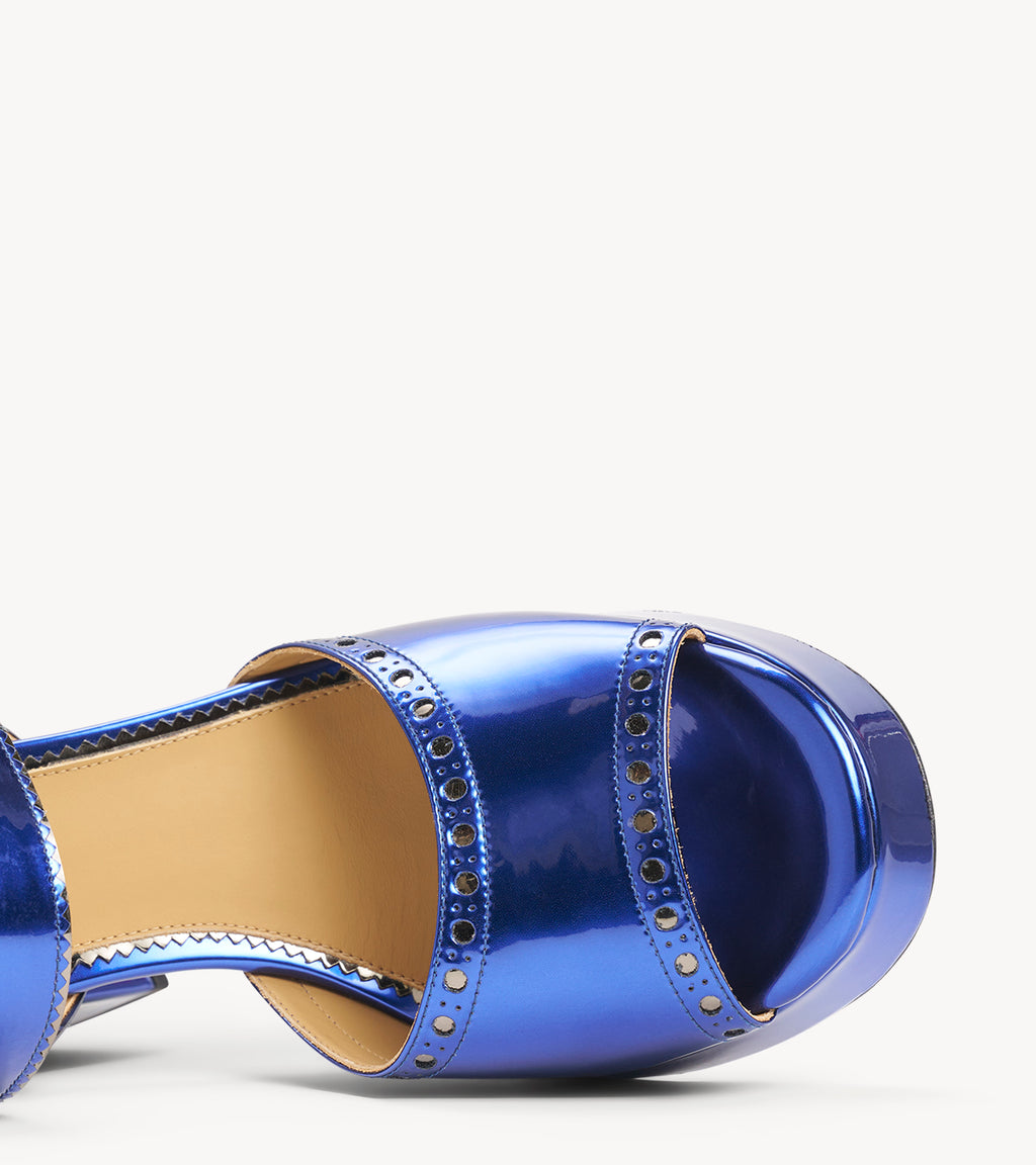 Ms. Gloria Sandal