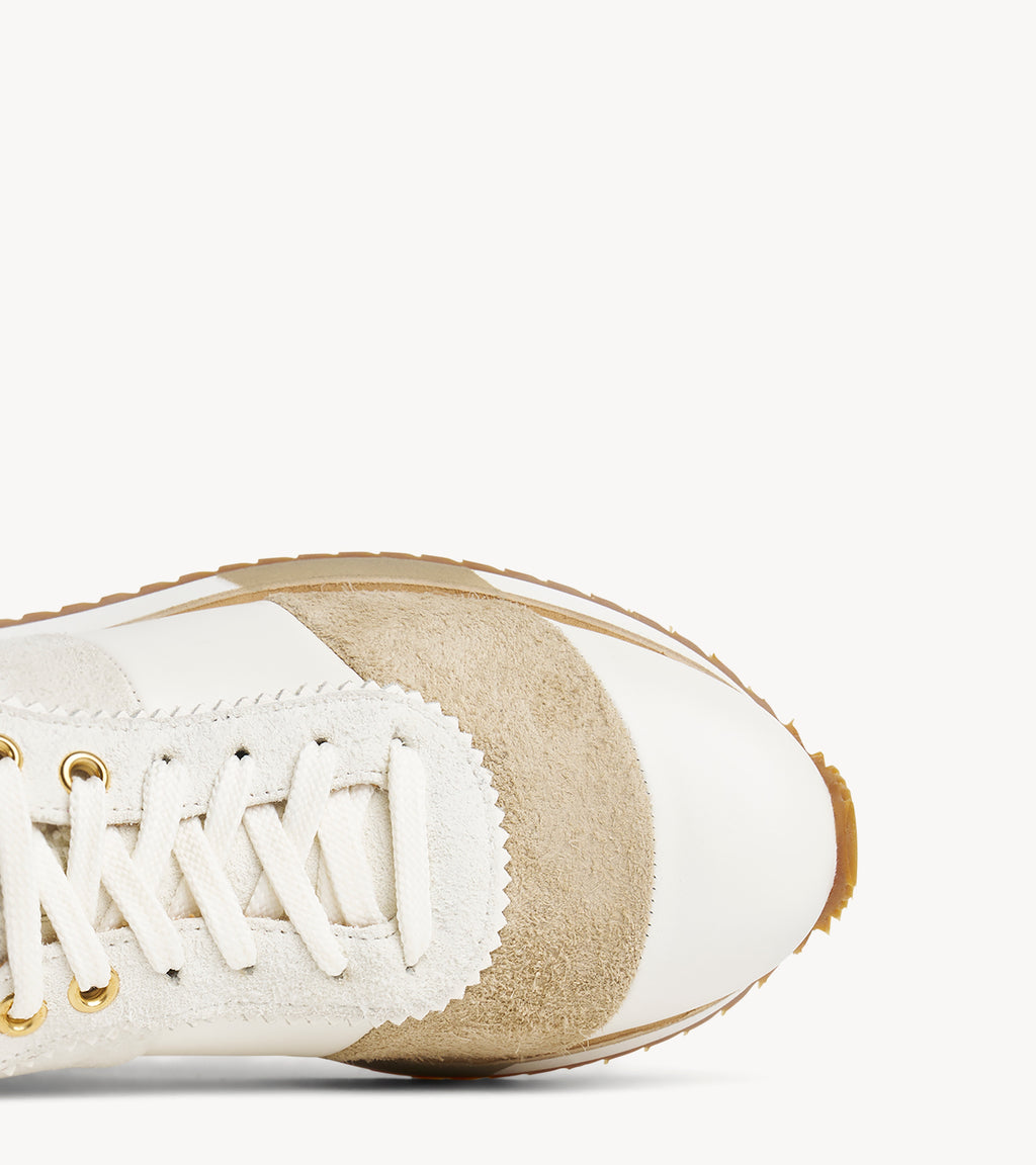 the Quinn Sneaker