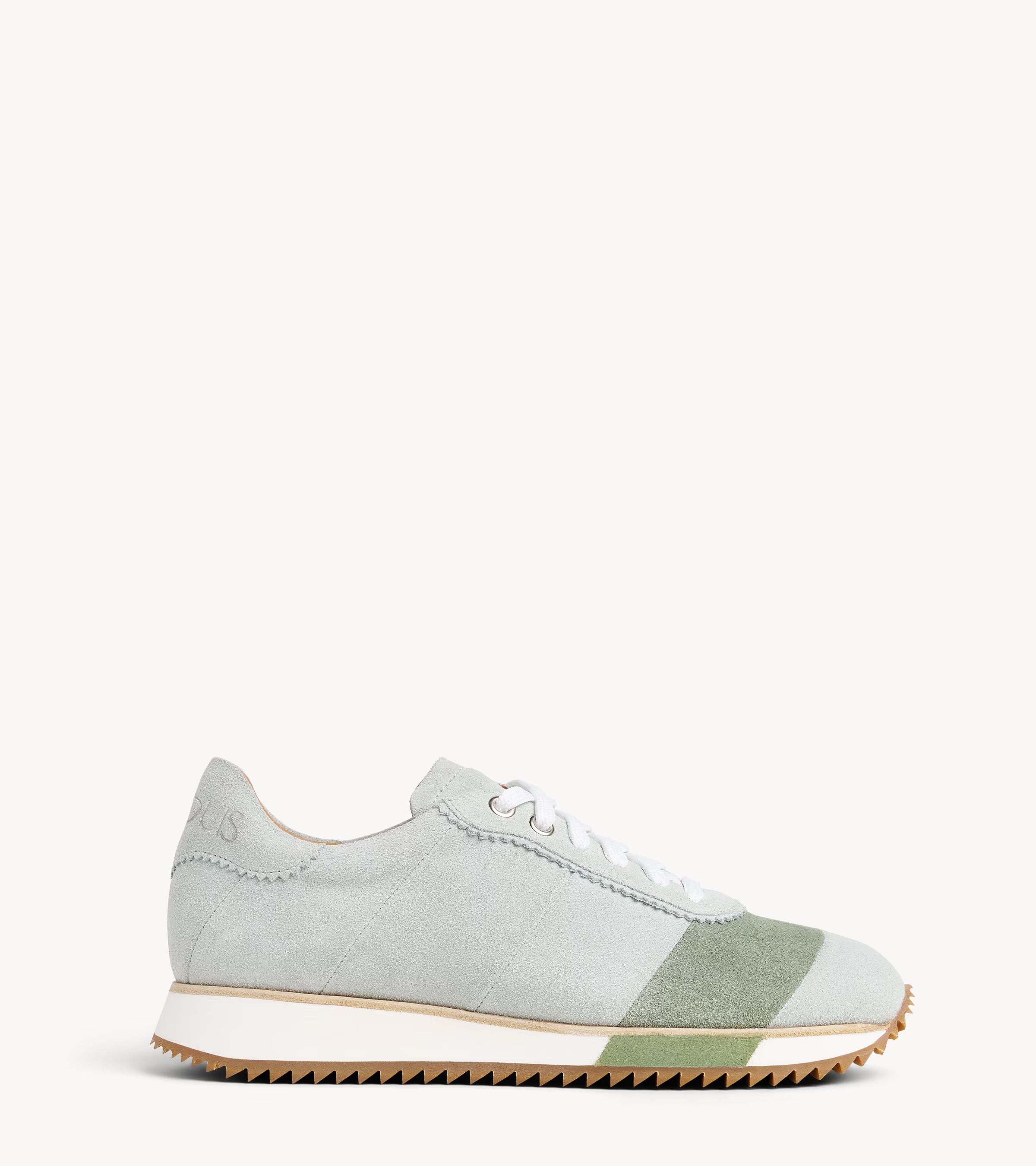 the Quinn Sneaker